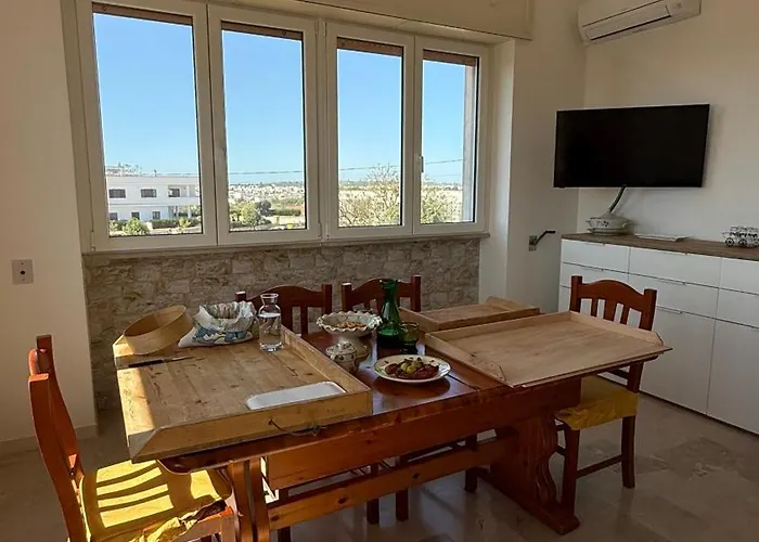 Giulia's Table * Gagliano del Capo